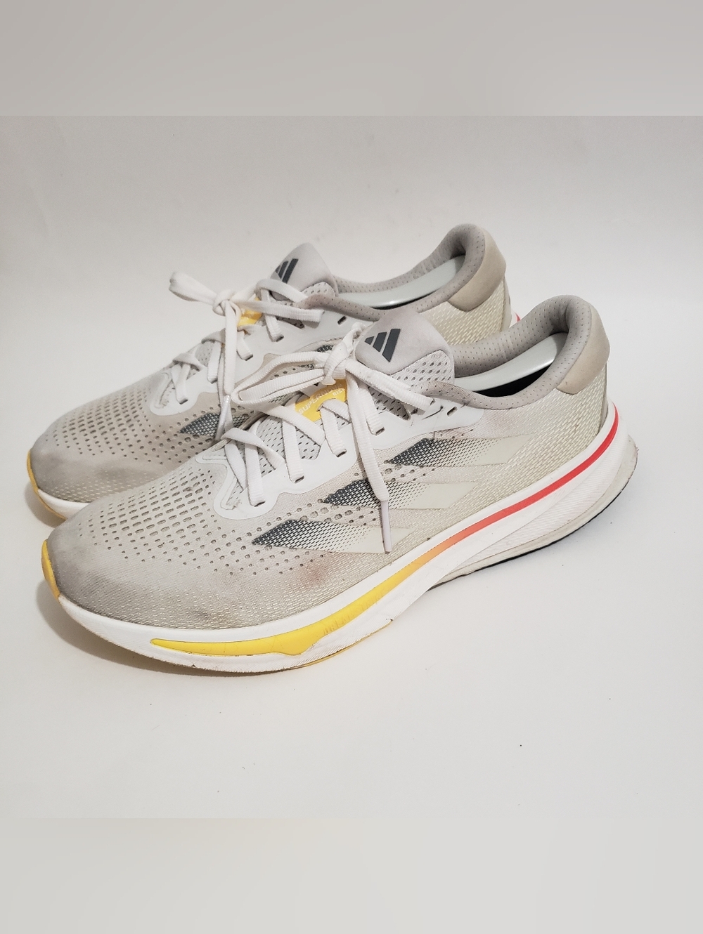 Adidas Supernova Rise Men’s Size 10.5 White Gray Yellow Running Shoes Good Tread